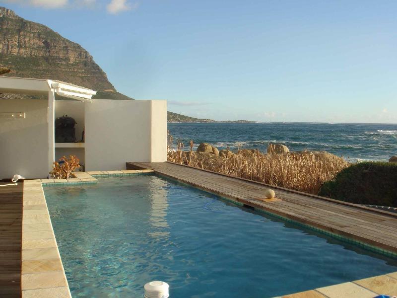 To Let 3 Bedroom Property for Rent in Llandudno Western Cape